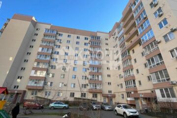 2-к квартира, 67 м², 7/10 эт.